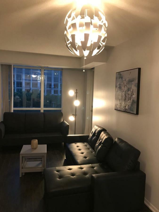 Executive 1 Bedroom Condo Sleeps 2 토론토 외부 사진