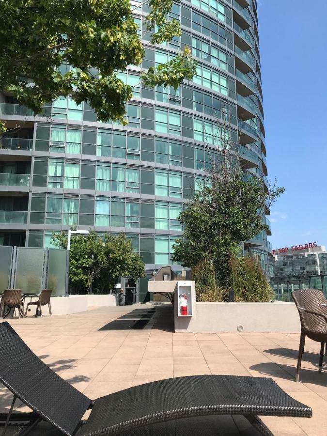 Executive 1 Bedroom Condo Sleeps 2 토론토 외부 사진