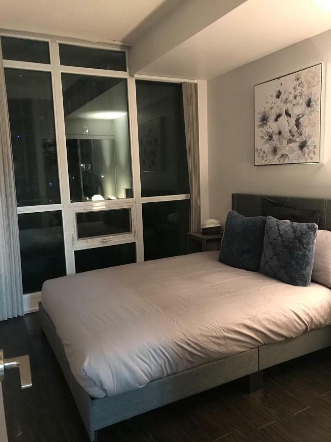 Executive 1 Bedroom Condo Sleeps 2 토론토 외부 사진