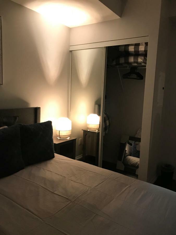 Executive 1 Bedroom Condo Sleeps 2 토론토 외부 사진
