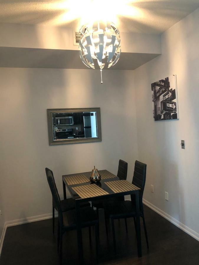 Executive 1 Bedroom Condo Sleeps 2 토론토 외부 사진