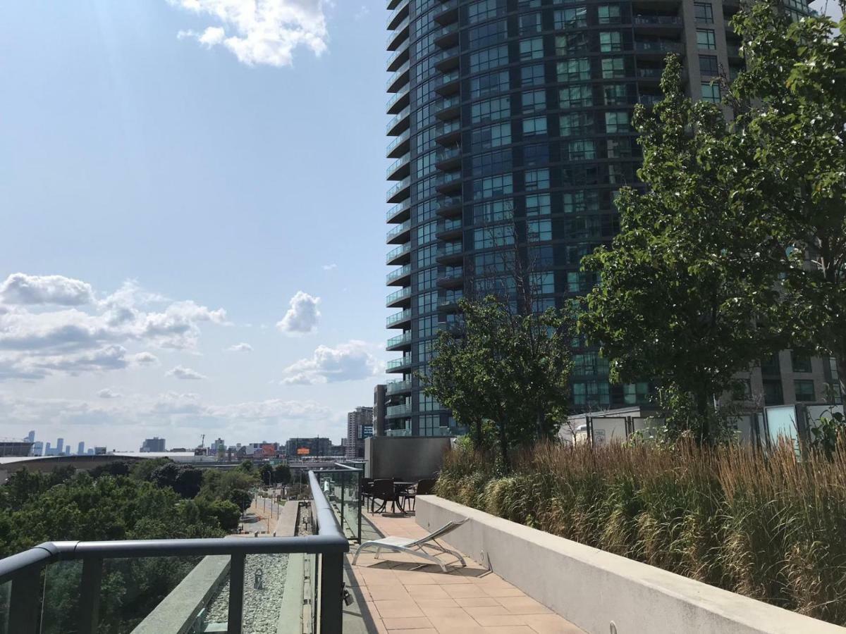 Executive 1 Bedroom Condo Sleeps 2 토론토 외부 사진